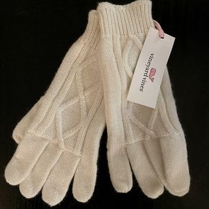 Vineyard Vines Gloves
